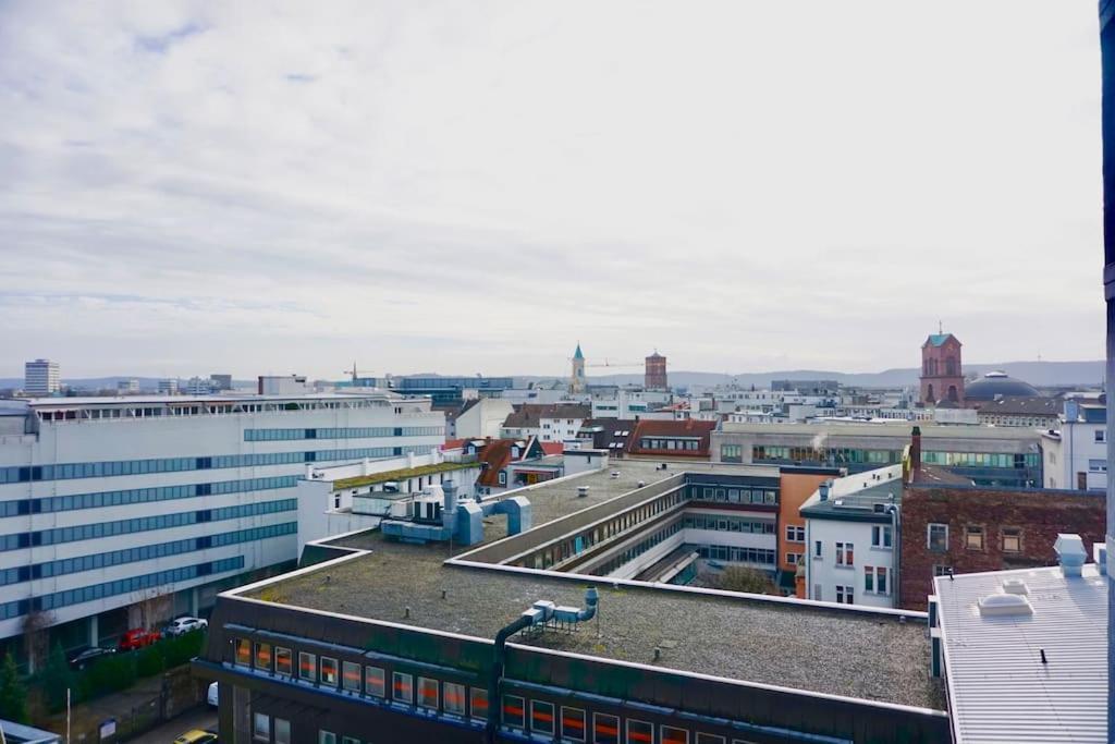Neu Modernes Apartment In Top Lage, Free Parking Max 1,65M Hoehe Und 1,8M Breite Karlsruhe Dış mekan fotoğraf