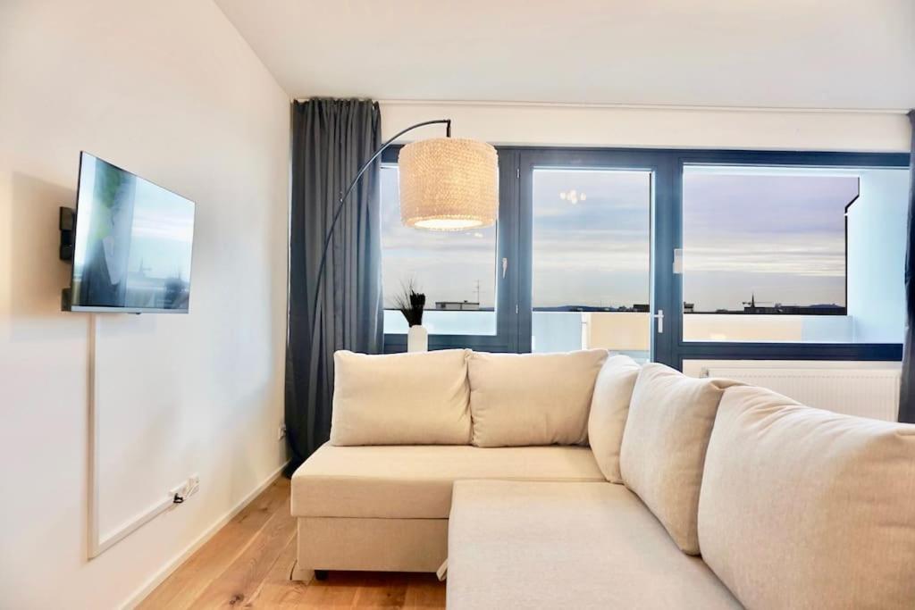 Neu Modernes Apartment In Top Lage, Free Parking Max 1,65M Hoehe Und 1,8M Breite Karlsruhe Dış mekan fotoğraf